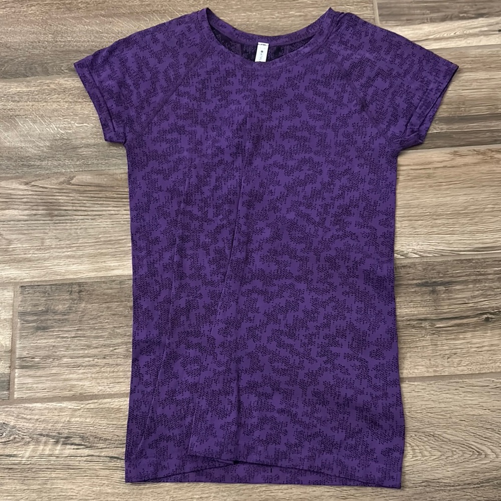Athleta women’s tight fit top